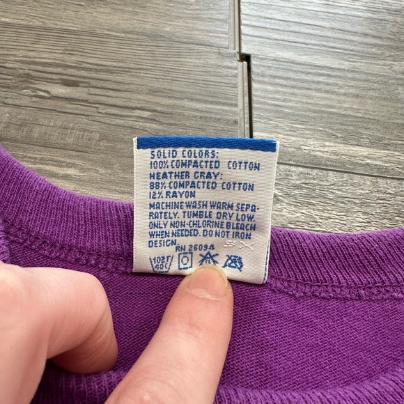 Vintage Champion Purple Mens L‎ Crewneck Plain Blank Brand Logo T-Shirt 90s - Picture 7 of 9